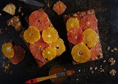 Orange sponge cake with Seville orange marmalade