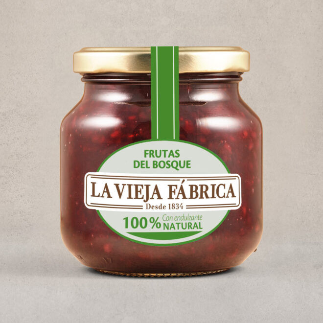 Mermelada de frutas del bosque natural