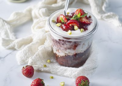 Yogurt griego con La mermelada de fresas