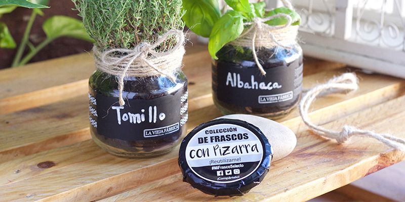 Maceta colgante con pizarra