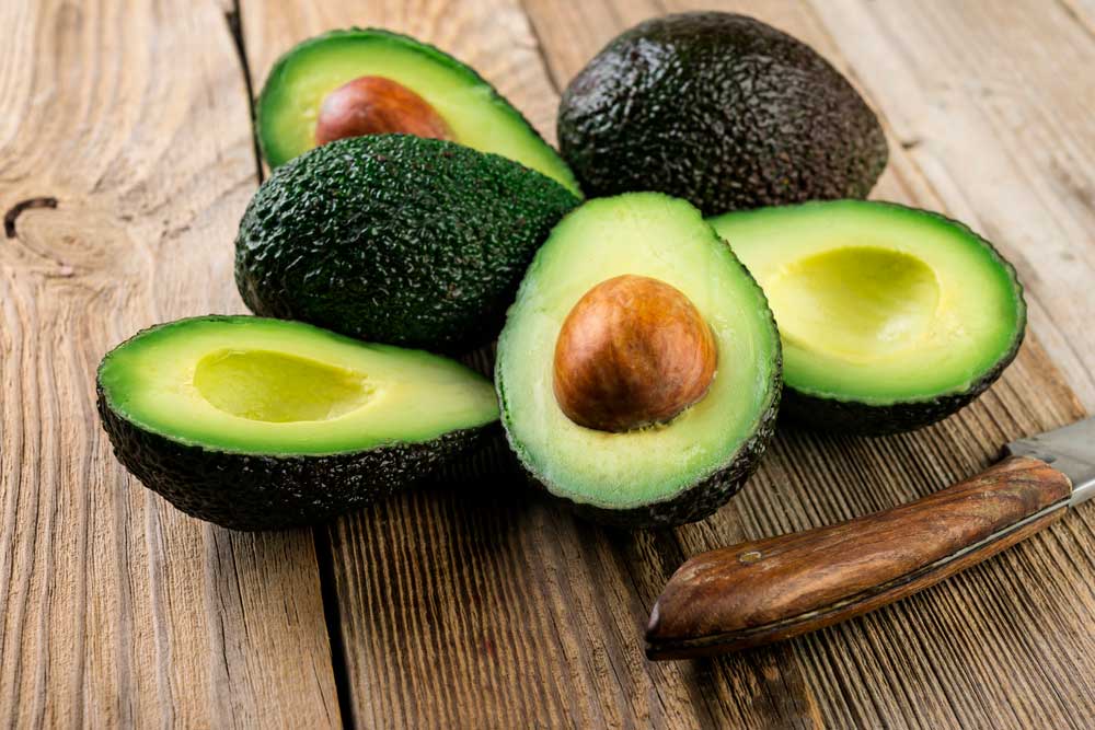 ¿Conoces el aguacate? Aquí te contamos lo que te aporta - La Vieja Fábrica ¿Conoces el aguacate? Aquí te contamos lo que te aporta