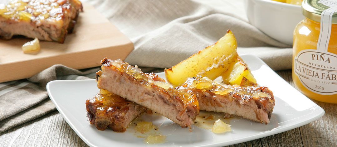 Costilla asada con La mermelada de piña