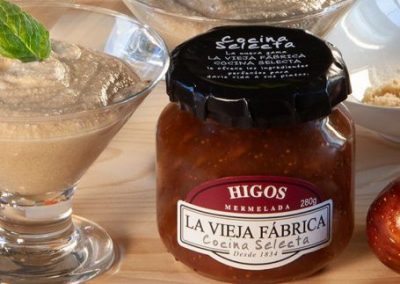 Flan de mermelada de higos Cocina Selecta y agua de azahar