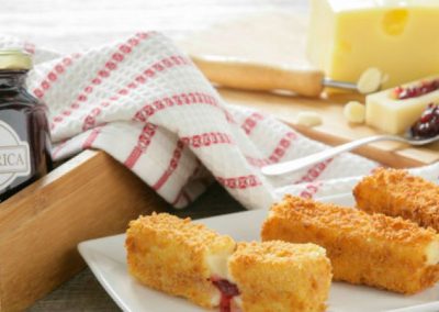Torrijas de Emmental rellenas de La mermelada de mora